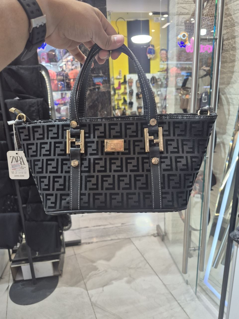 کیف فندی