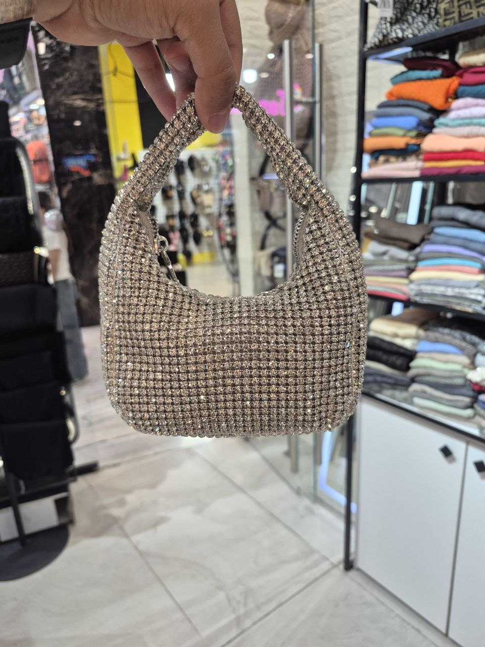 کیف نگینی
